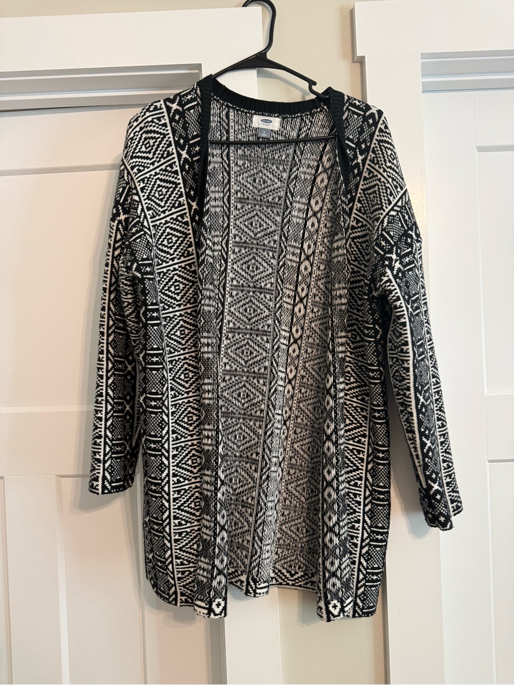 Old Navy Black and White Geometric Open-Front Cardigan